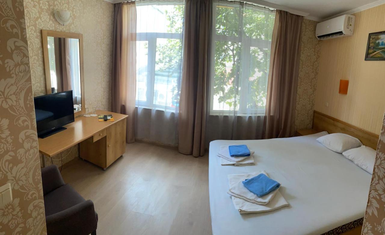 Еника Hotel Varna Exterior photo
